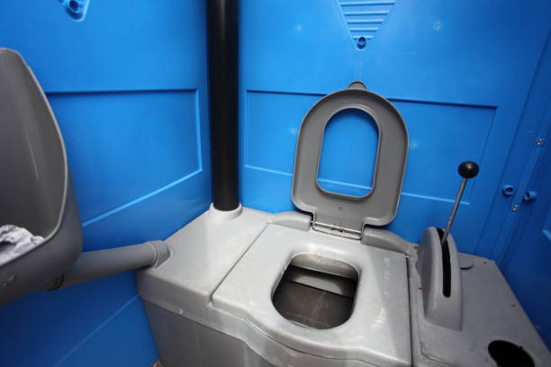 Best Portable bathroom rental  in Oakwood, IL