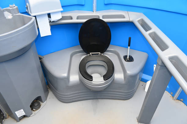 Best Portable toilet rental cost  in Oakwood, IL